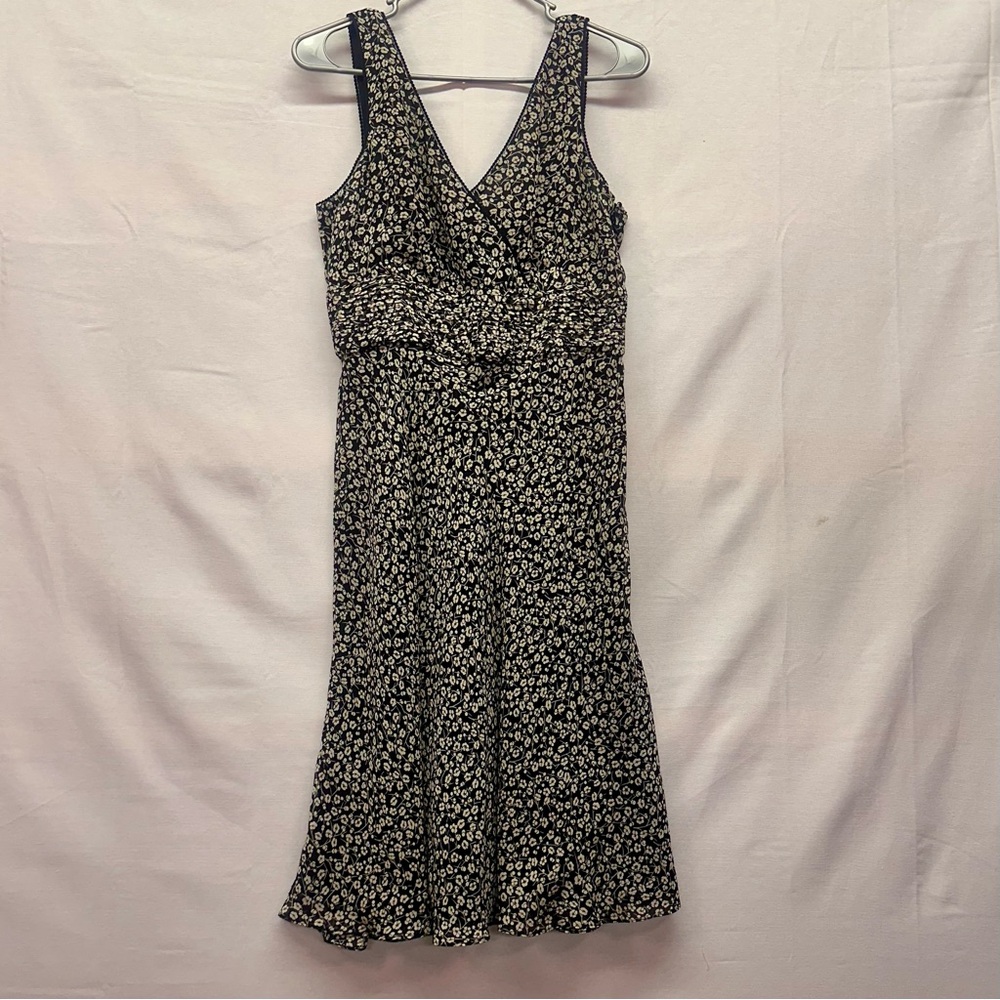 Ann Taylor 100% silk‎ Black and Cream Floral Midi Dress size 6